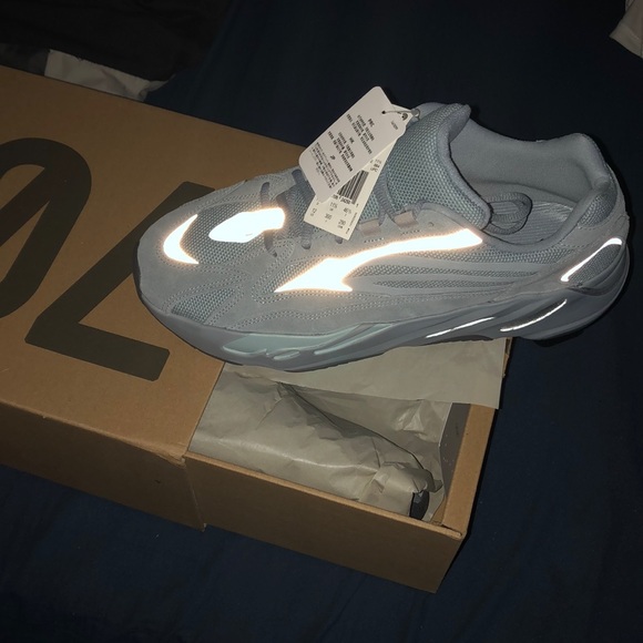 yeezy reflective 700